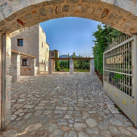 Achelatis Traditional Guest Houses Areopoli Bagian luar foto