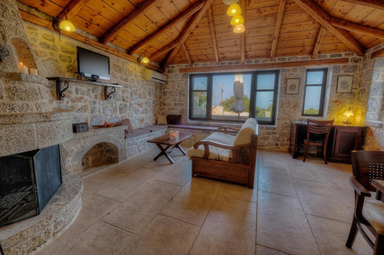 Achelatis Traditional Guest Houses Areopoli Bagian luar foto
