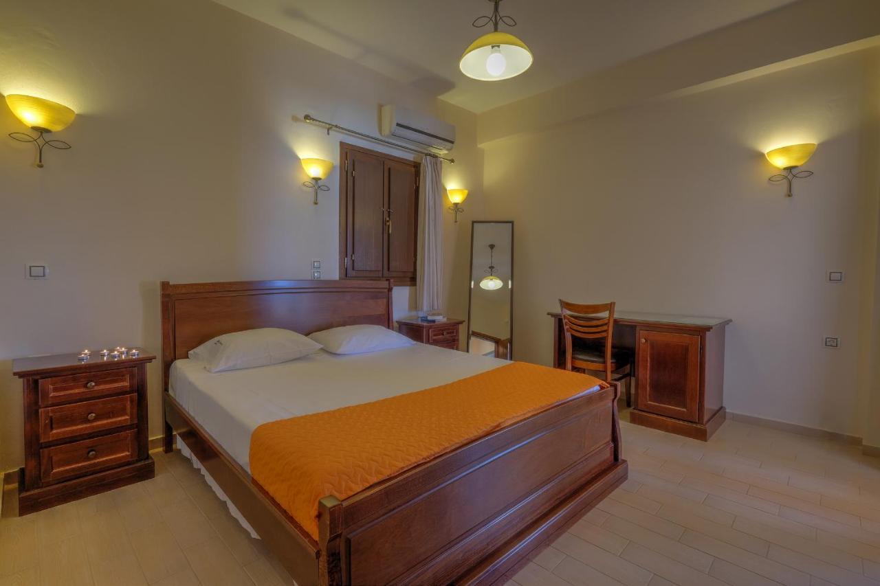 Achelatis Traditional Guest Houses Areopoli Bagian luar foto