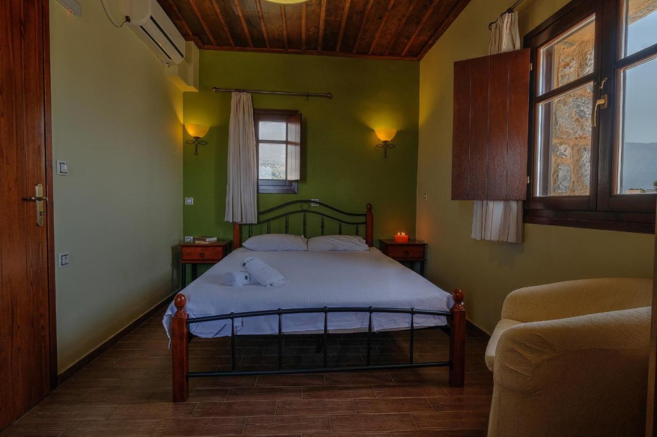 Achelatis Traditional Guest Houses Areopoli Bagian luar foto
