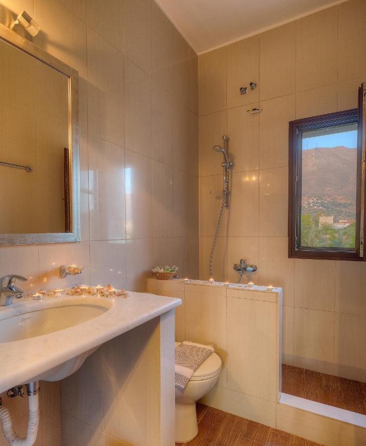 Achelatis Traditional Guest Houses Areopoli Bagian luar foto