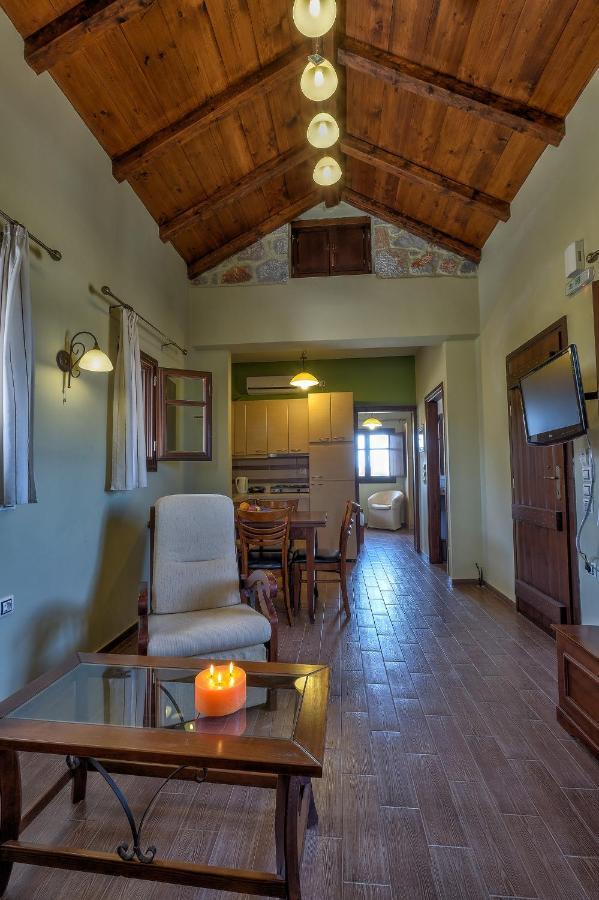 Achelatis Traditional Guest Houses Areopoli Bagian luar foto