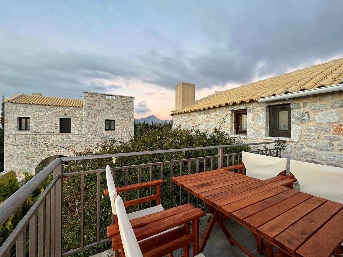 Achelatis Traditional Guest Houses Areopoli Bagian luar foto